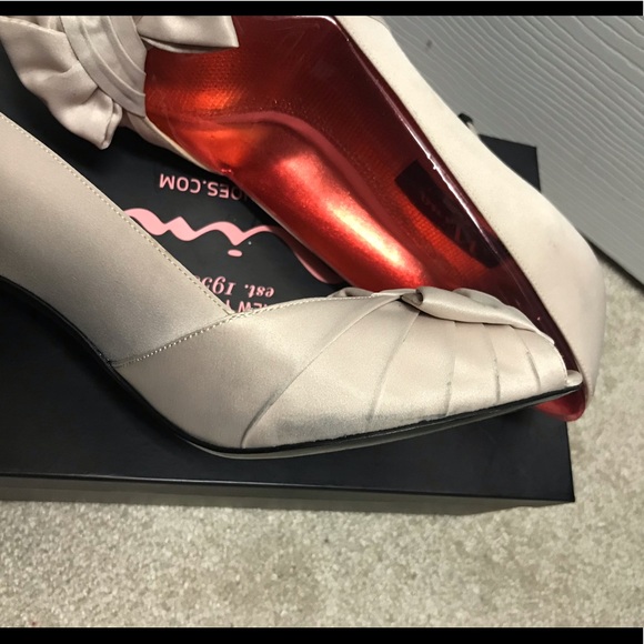 Nina Forbes Peep Toe Pumps, Powder Sand. Size 10 - Picture 4 of 7